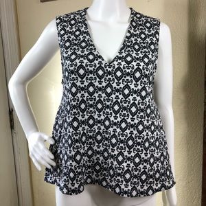 9-h15 Stcl sleeveless Top SZ Medium Anthropologie
